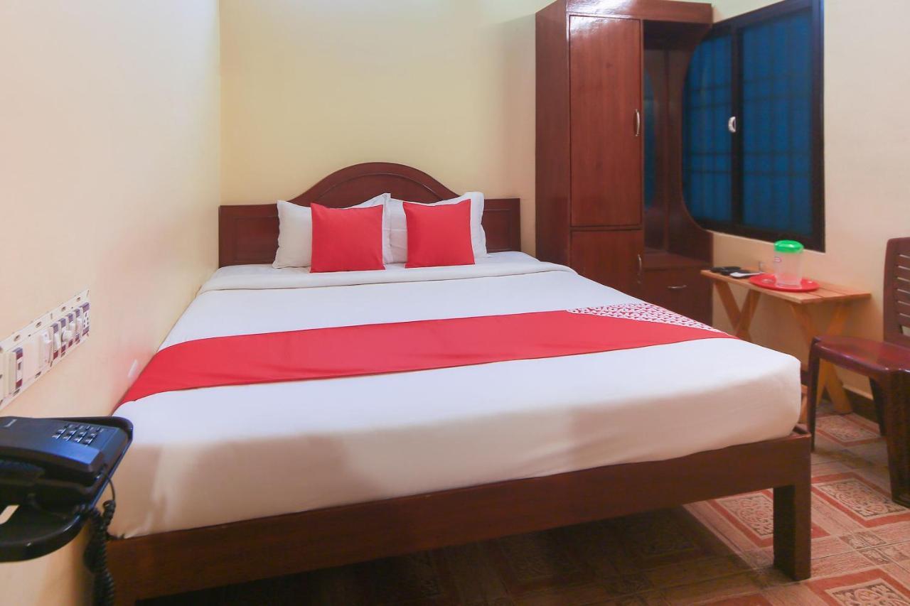 Oyo 23098 Ushama Heritage Guest House 蓬蒂切里 外观 照片